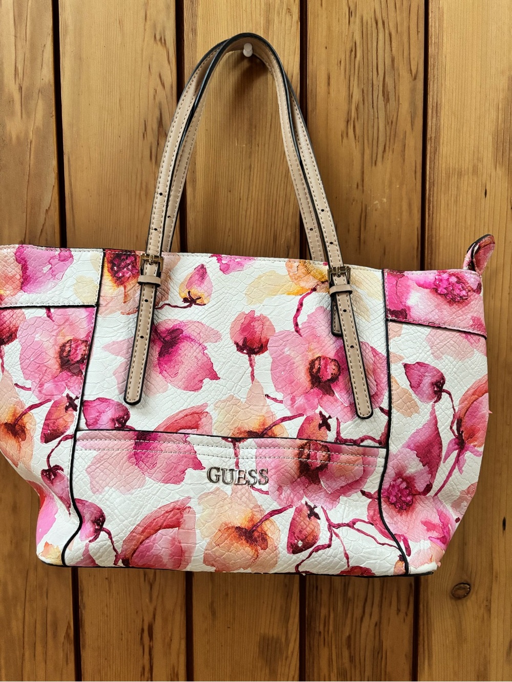 🌸 Stunning GUESS Watercolor Floral Small Tote 🌸